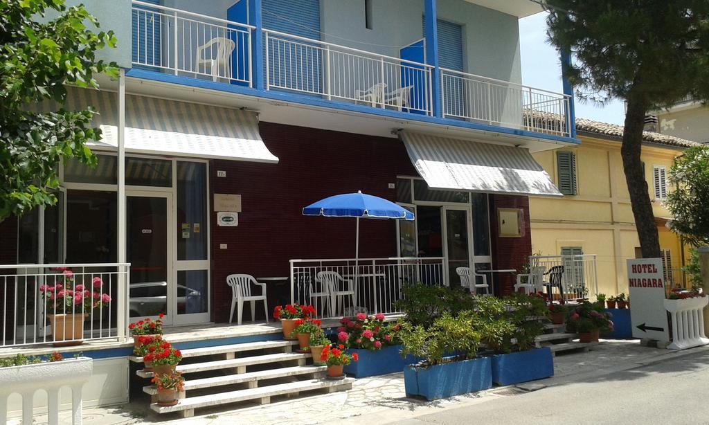 Hotel Niagara Marotta Luaran gambar